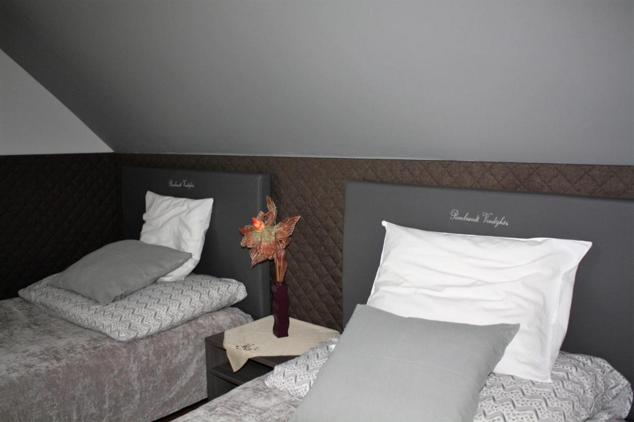 Rembrandt Vendeghaz Hotel Kisber Luaran gambar