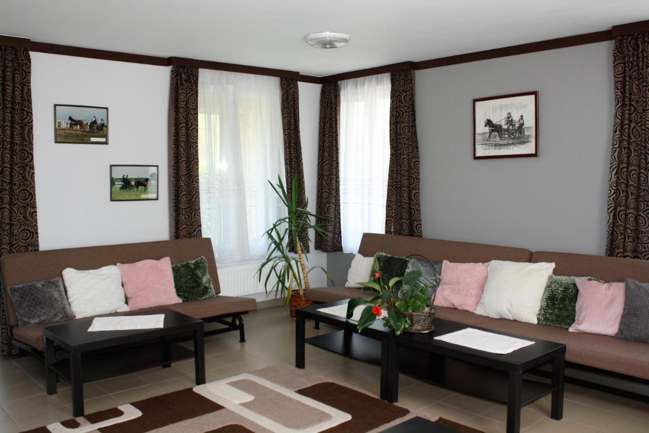 Rembrandt Vendeghaz Hotel Kisber Luaran gambar