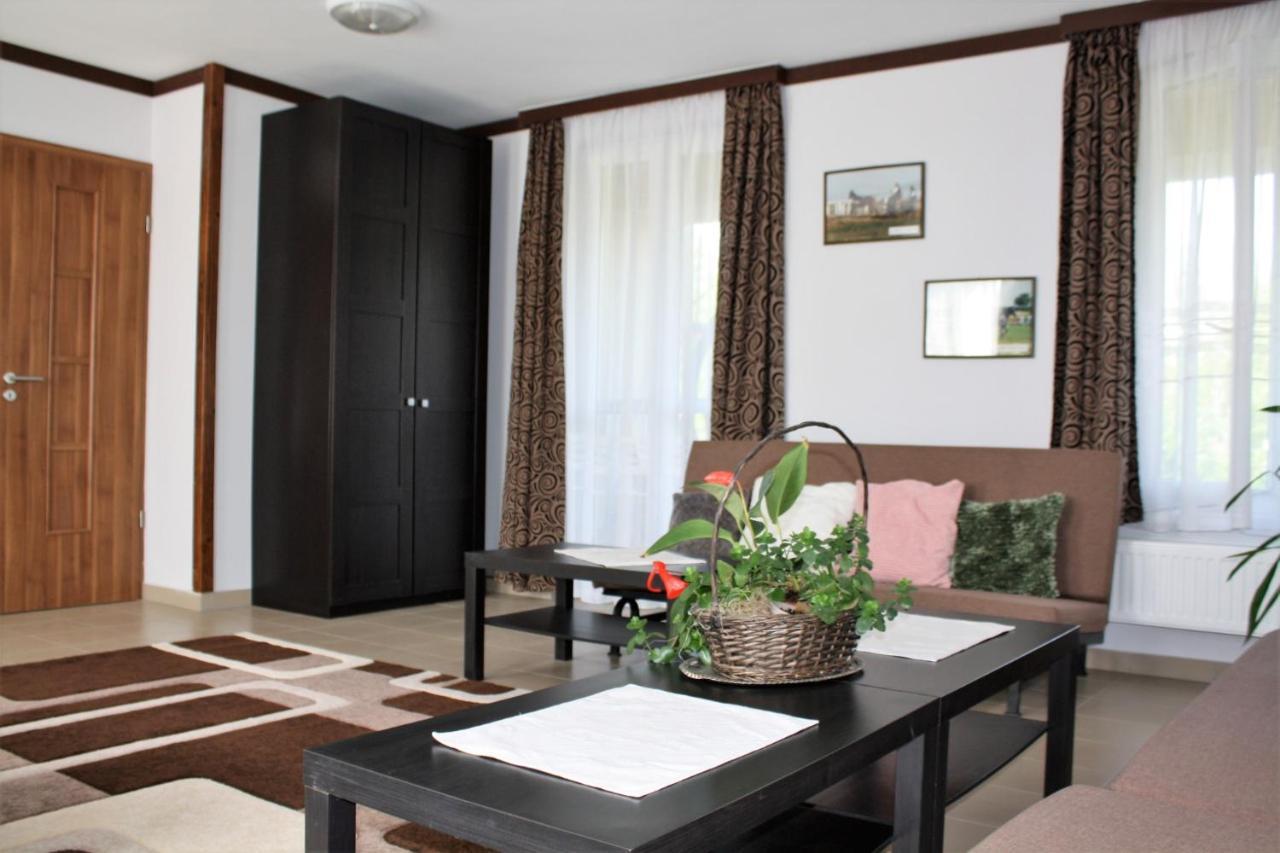 Rembrandt Vendeghaz Hotel Kisber Luaran gambar
