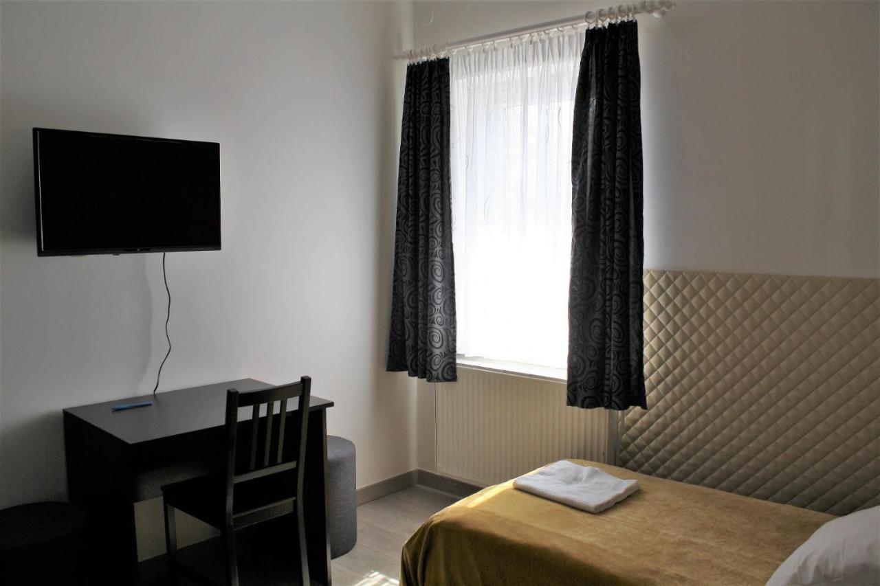Rembrandt Vendeghaz Hotel Kisber Luaran gambar