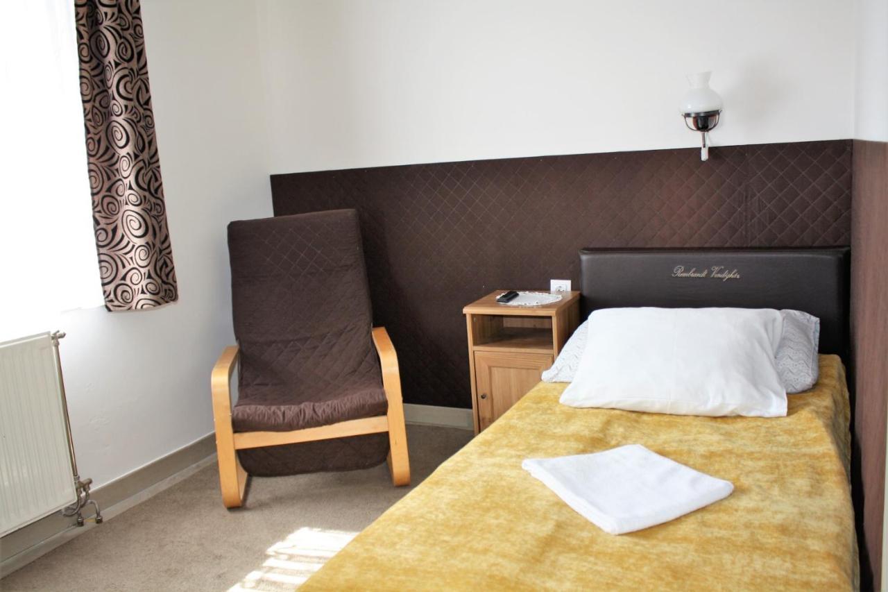 Rembrandt Vendeghaz Hotel Kisber Luaran gambar